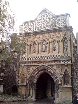 Cathedral Close gate, Norwich